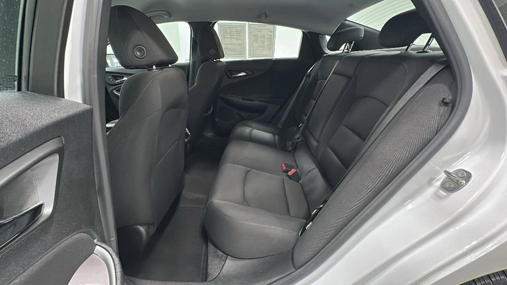 Used 2024 Chevrolet Malibu LT FWD image 11