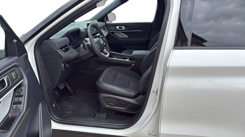 New 2026 Ford Explorer Tremor w/ Tremor Ultimate Package AWD/4WD image 13