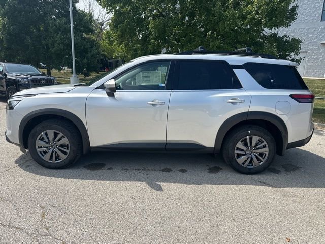 New 2025 Nissan Pathfinder SV w/ Cargo Package image 5