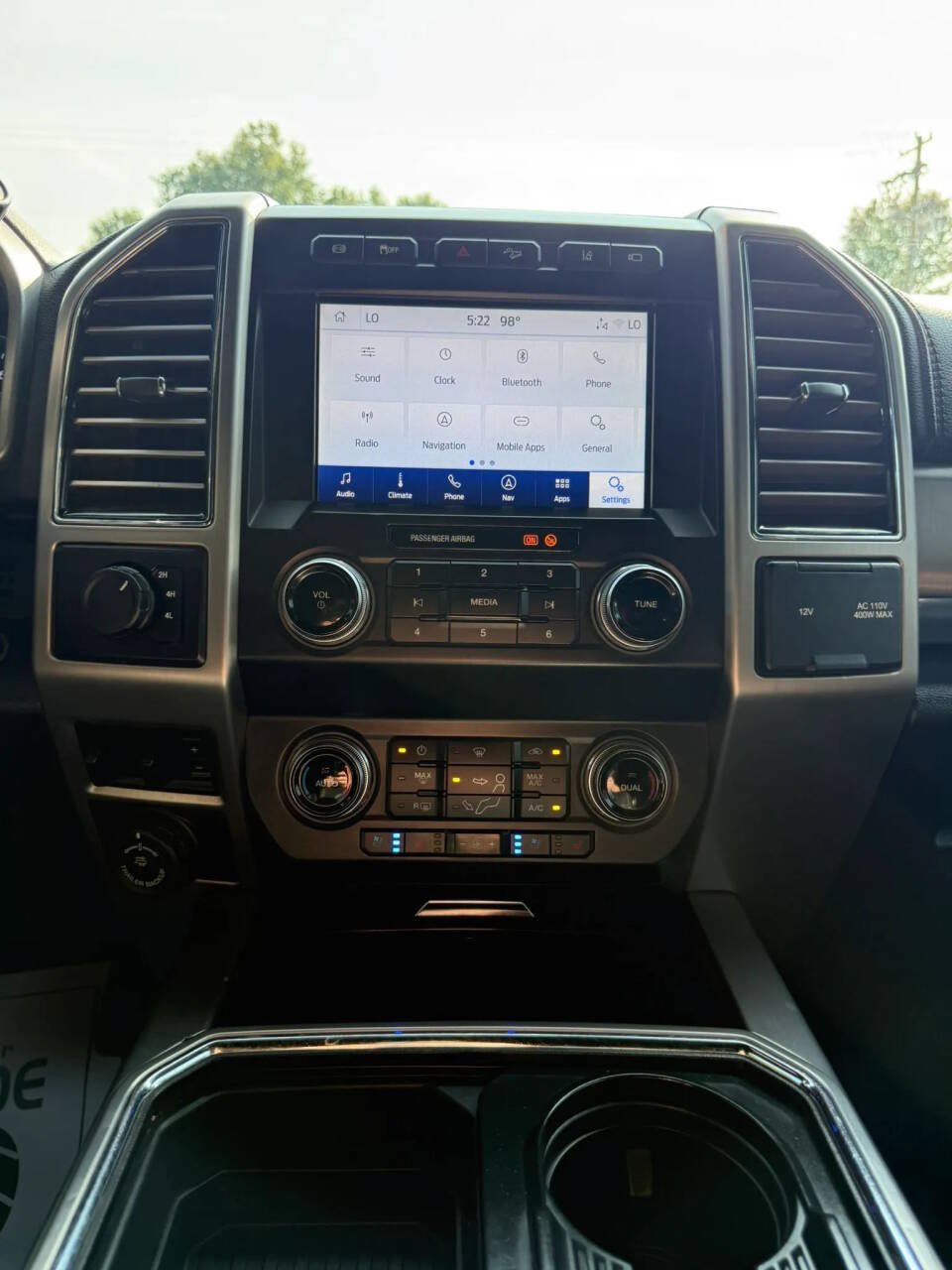 Used 2021 Ford F450 Platinum w/ FX4 Off-Road Package AWD/4WD image 32