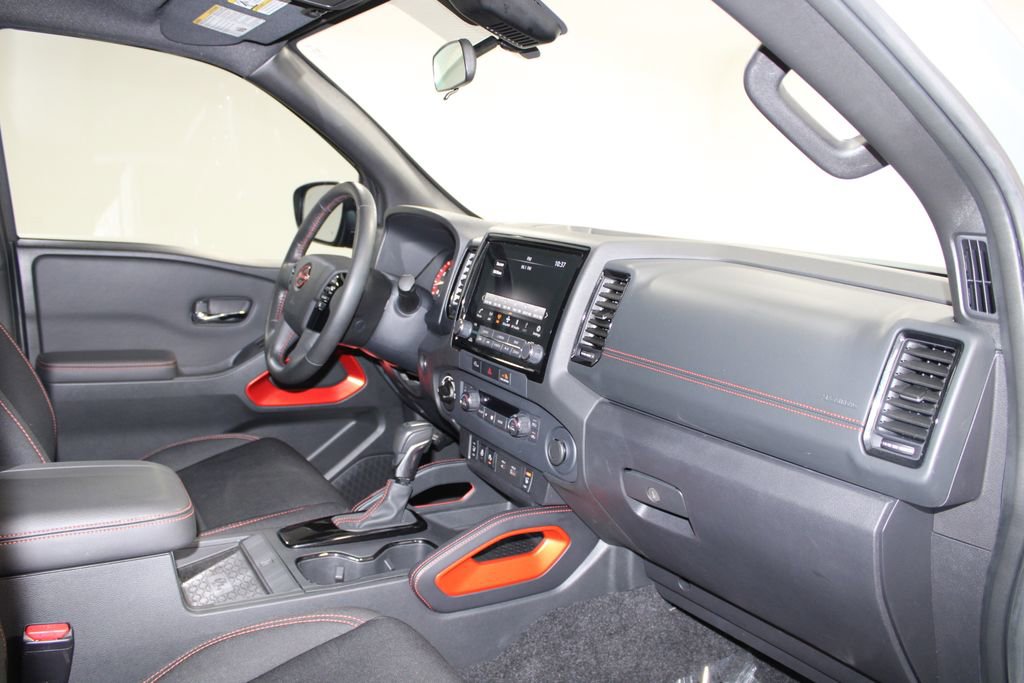 Used 2024 Nissan Frontier PRO-4X w/ Pro Convenience Package image 28