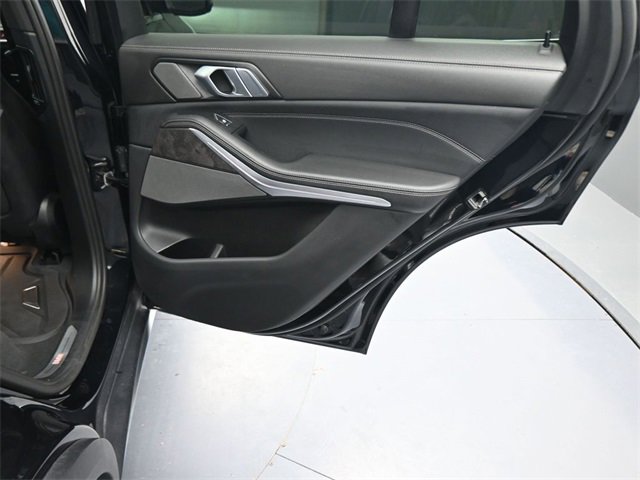 Used 2024 BMW X5 xDrive40i w/ Premium Package image 13