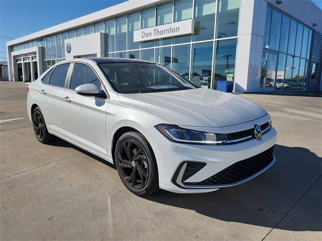 New 2026 Volkswagen Jetta SE image 1