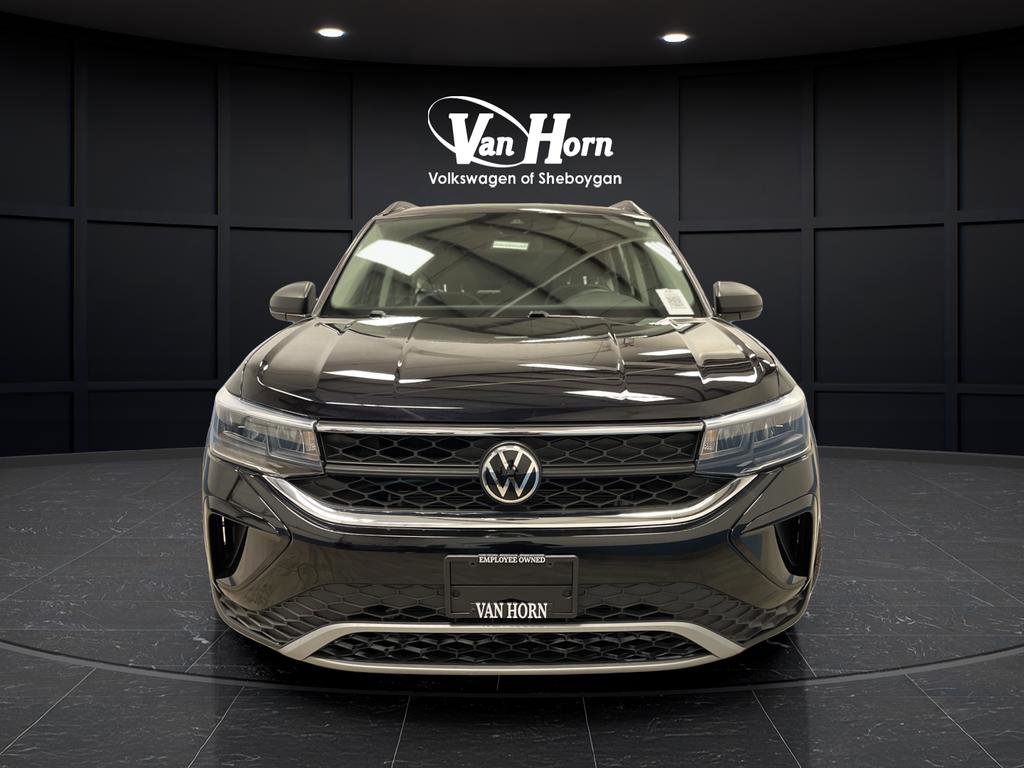 Used 2022 Volkswagen Taos S w/ IQ Drive S Package image 9