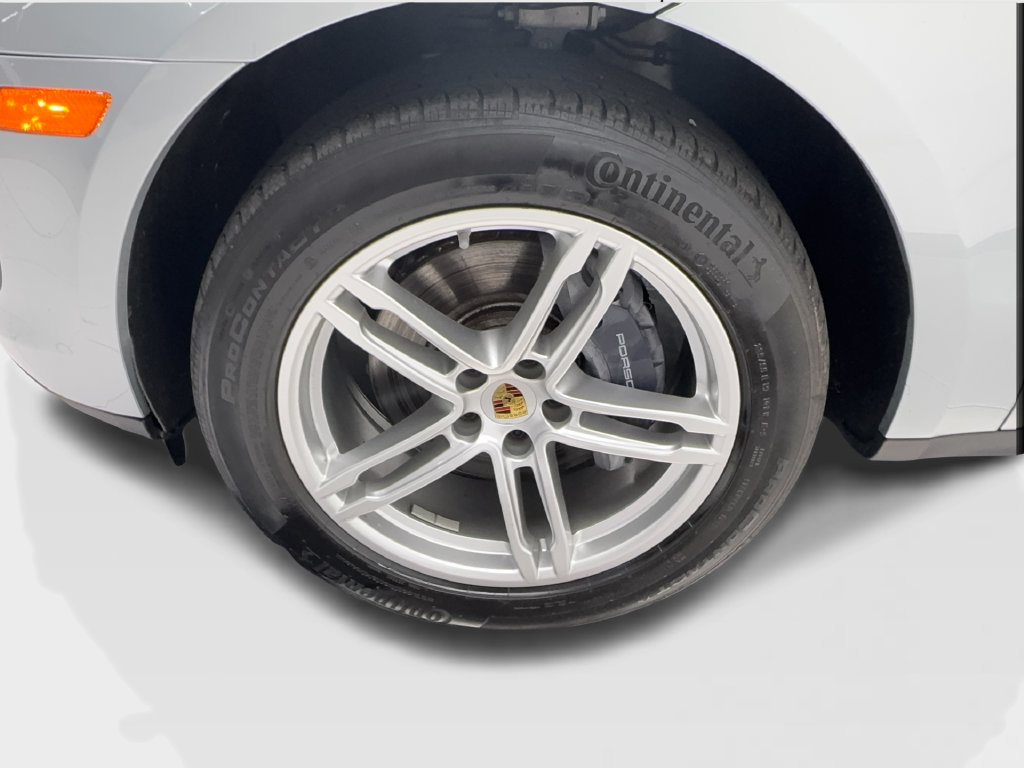 Used 2022 Porsche Macan AWD/4WD image 15