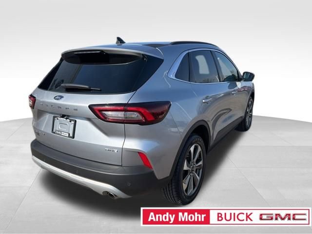 Used 2024 Ford Escape Platinum image 11