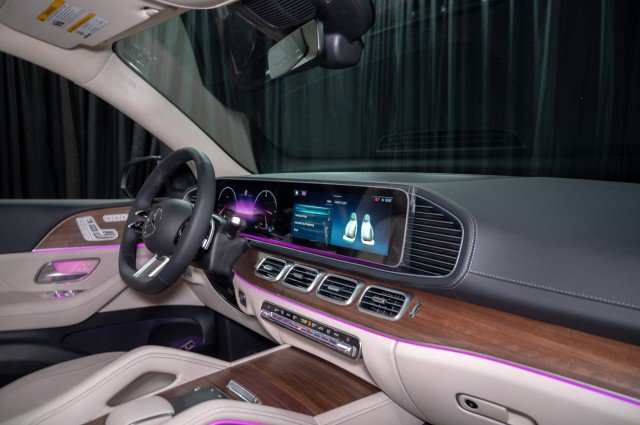 New 2026 Mercedes-Benz GLS 450 4MATIC image 17