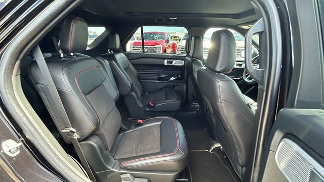 Certified 2023 Ford Explorer ST-Line w/ Class IV Trailer Tow Package RWD image 13