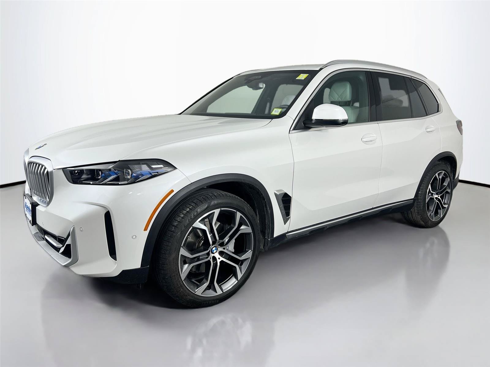Used 2026 BMW X5 xDrive40i AWD/4WD image 2