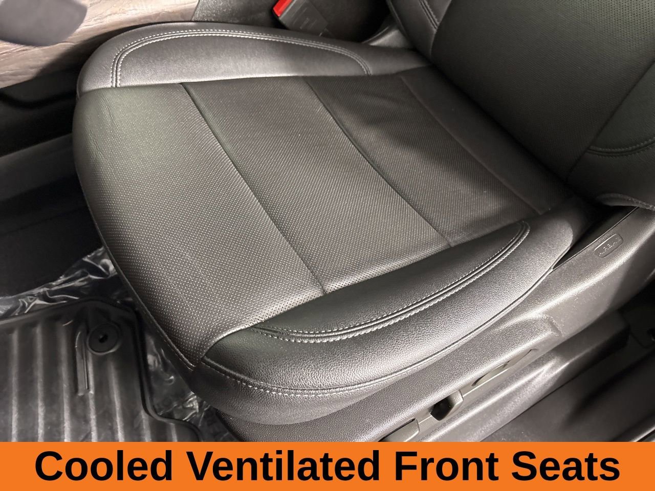 Used 2023 Chevrolet Silverado 1500 LTZ w/ LTZ Premium Package image 15