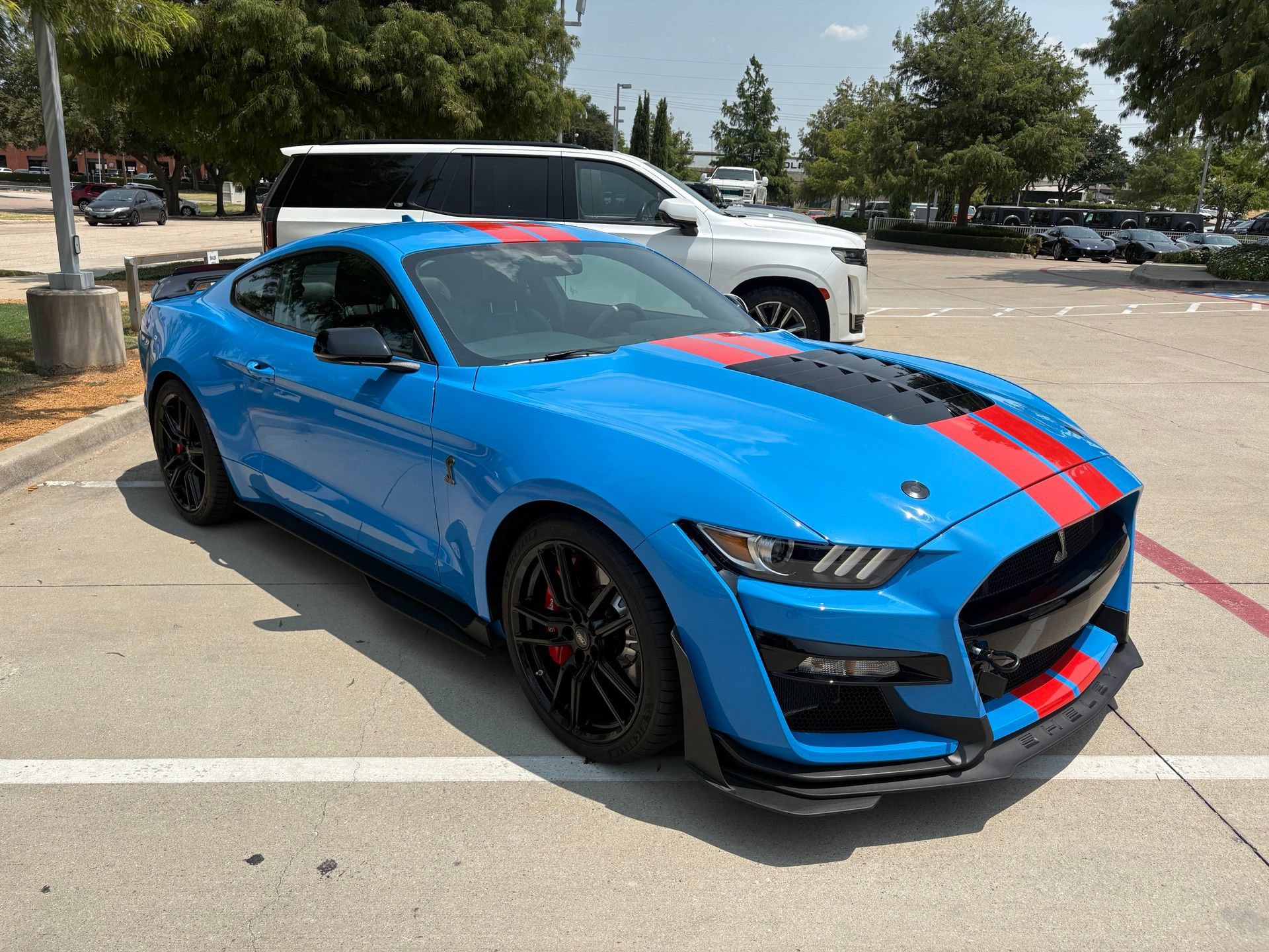 Used 2022 Ford Mustang Shelby GT500 w/ Technology Package RWD video 2