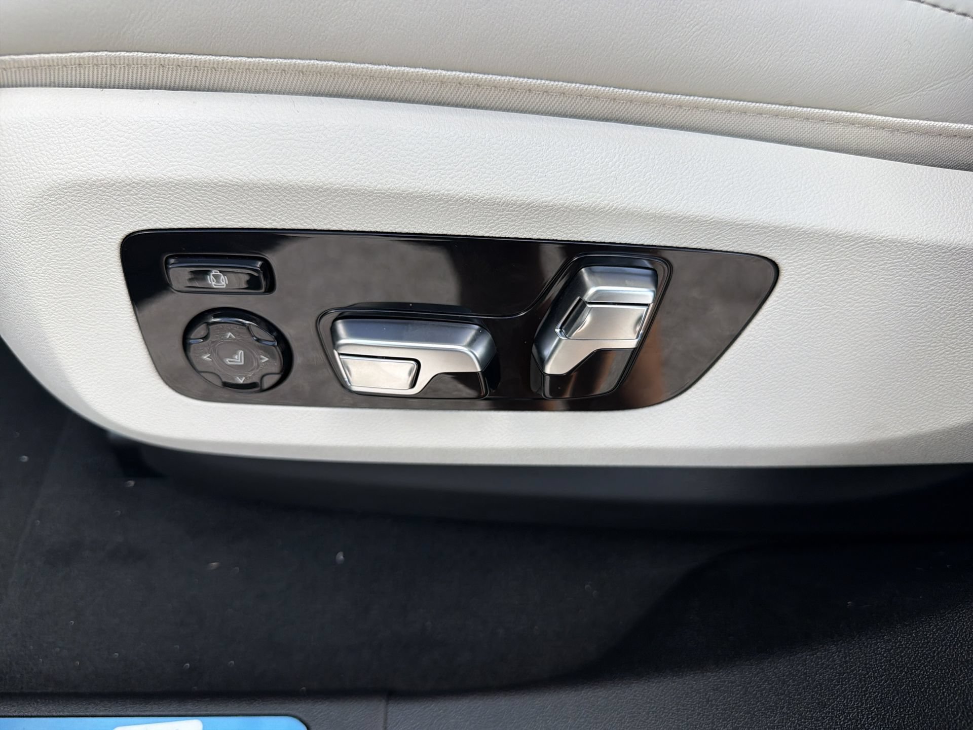 New 2027 BMW X6 xDrive40i AWD/4WD image 26