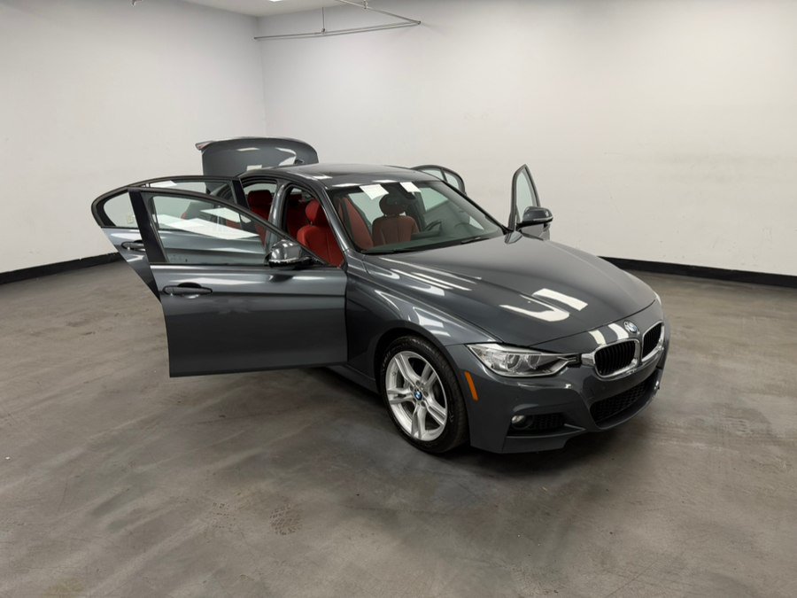 Used 2015 BMW 335i xDrive Sedan w/ M Sport AWD/4WD image 28