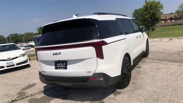 New 2026 Kia Carnival SX Prestige image 2