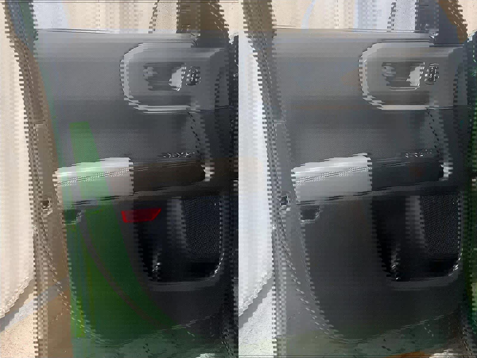 Used 2025 Ford Bronco Sport Badlands image 9