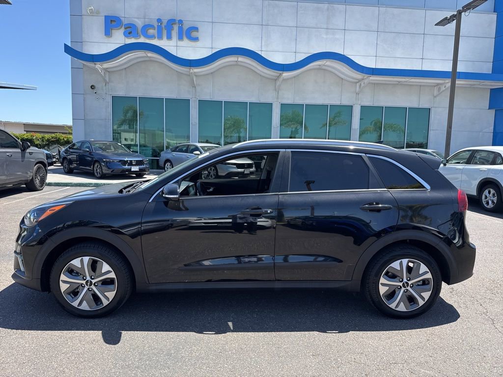 Used 2022 Kia Niro EX image 27
