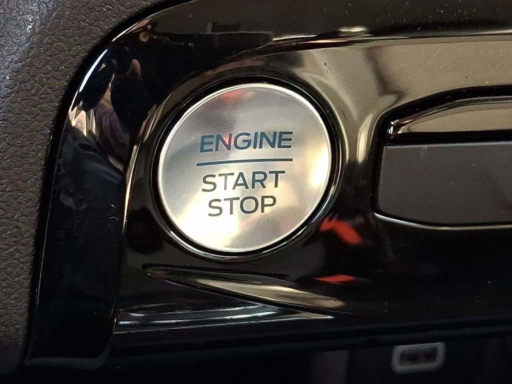 Used 2024 Ford Escape Base 4D Sport Utility image 17