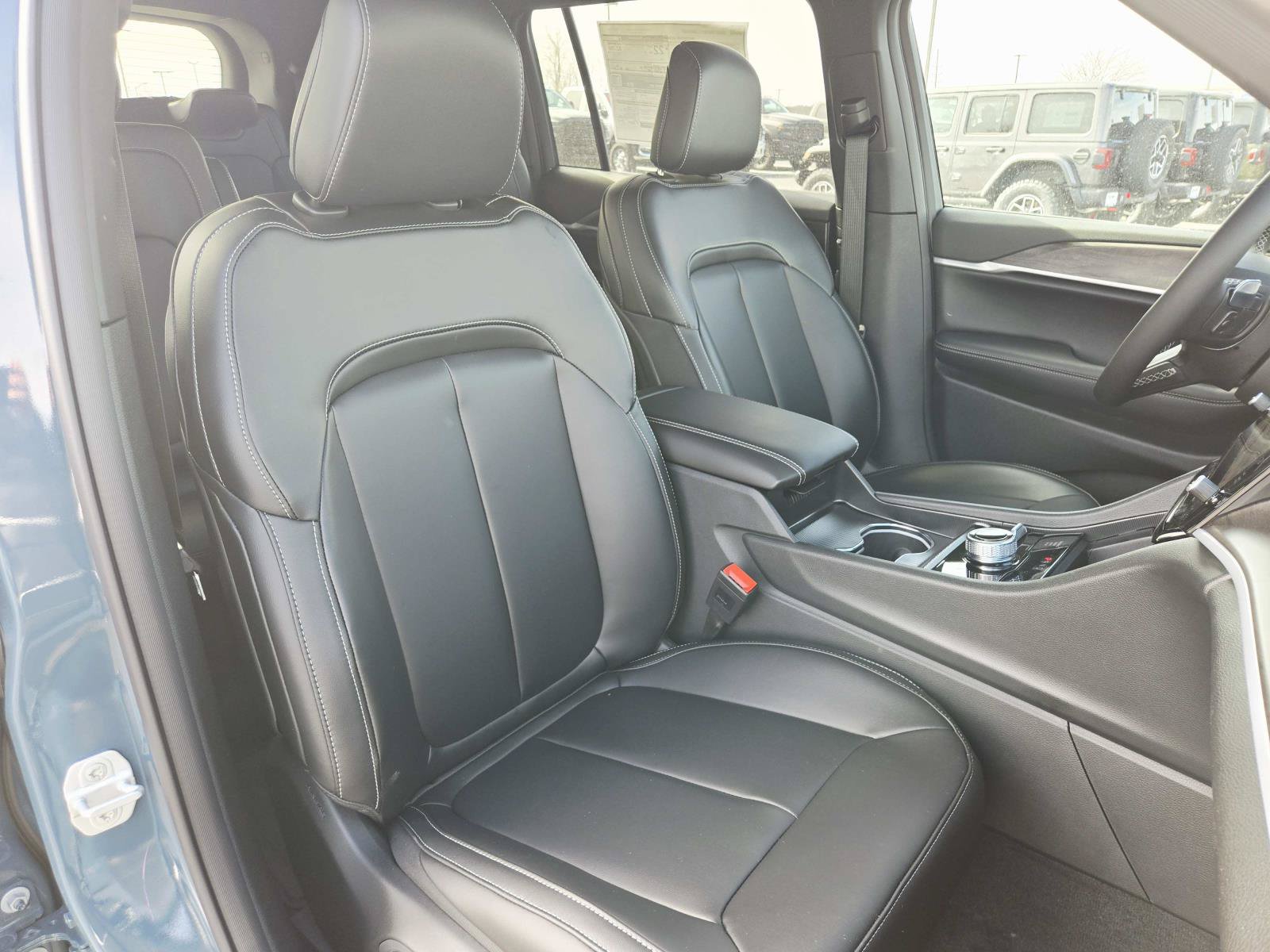 New 2026 Jeep Grand Cherokee L Limited AWD/4WD image 19