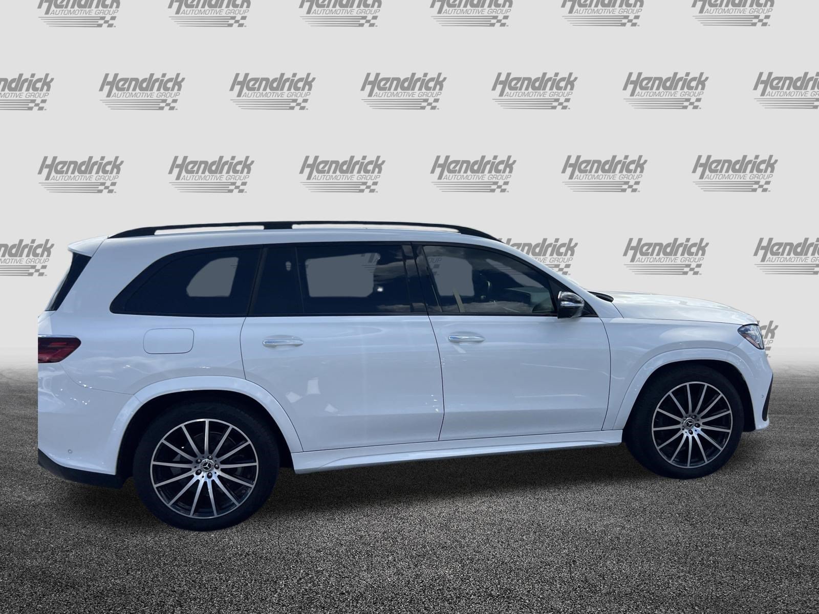 Certified 2025 Mercedes-Benz GLS 450 4MATIC image 11