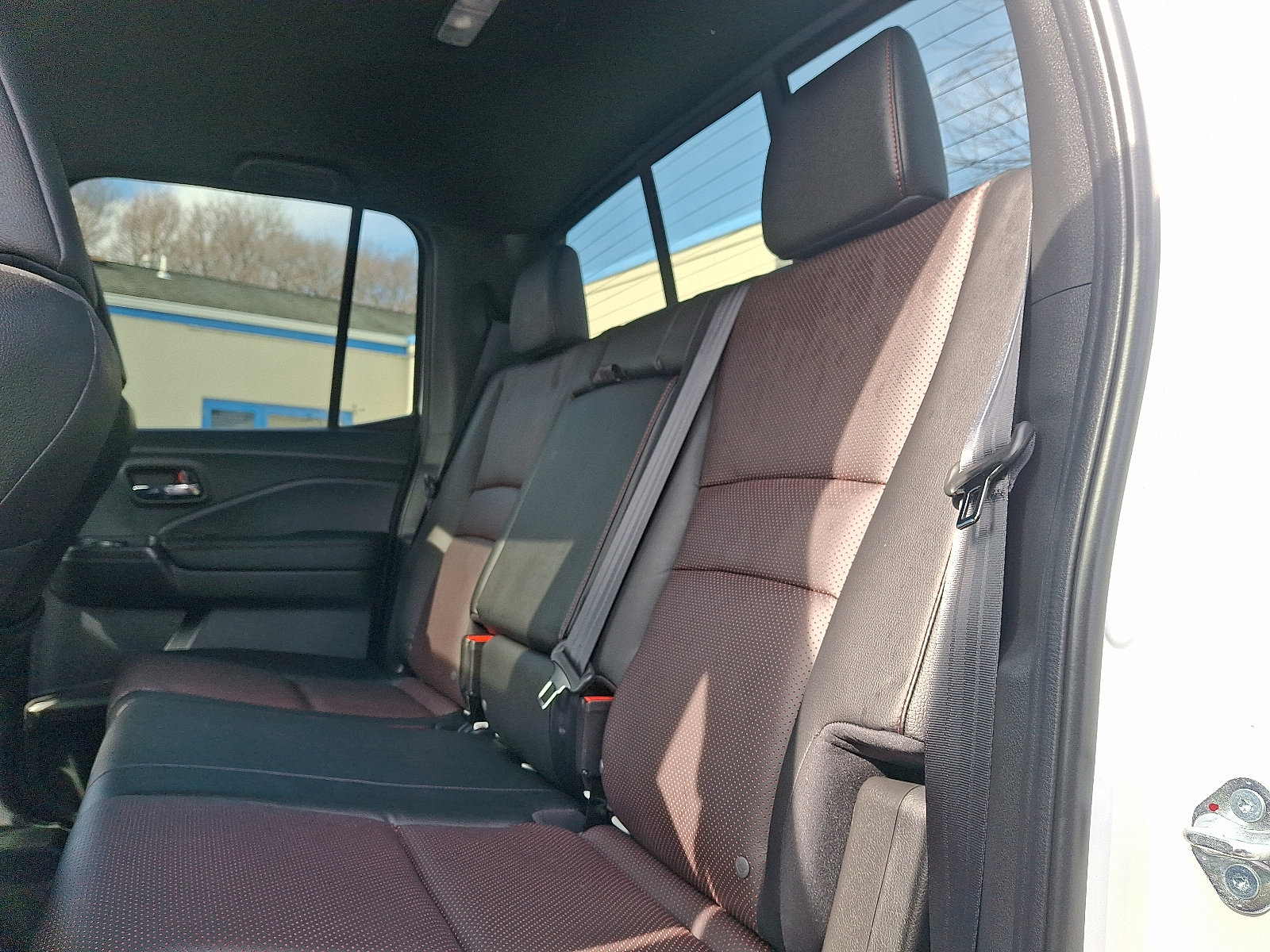 Certified 2025 Honda Ridgeline Black Edition image 13