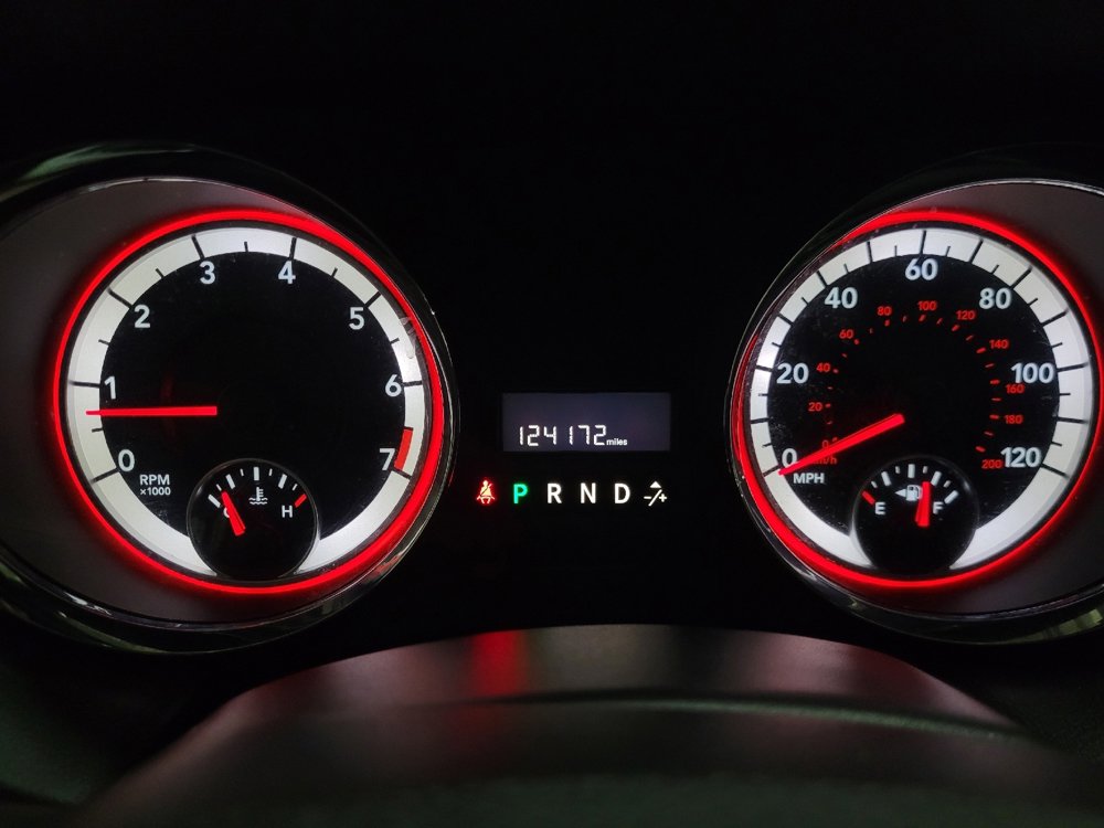 Used 2017 Dodge Grand Caravan SXT image 23