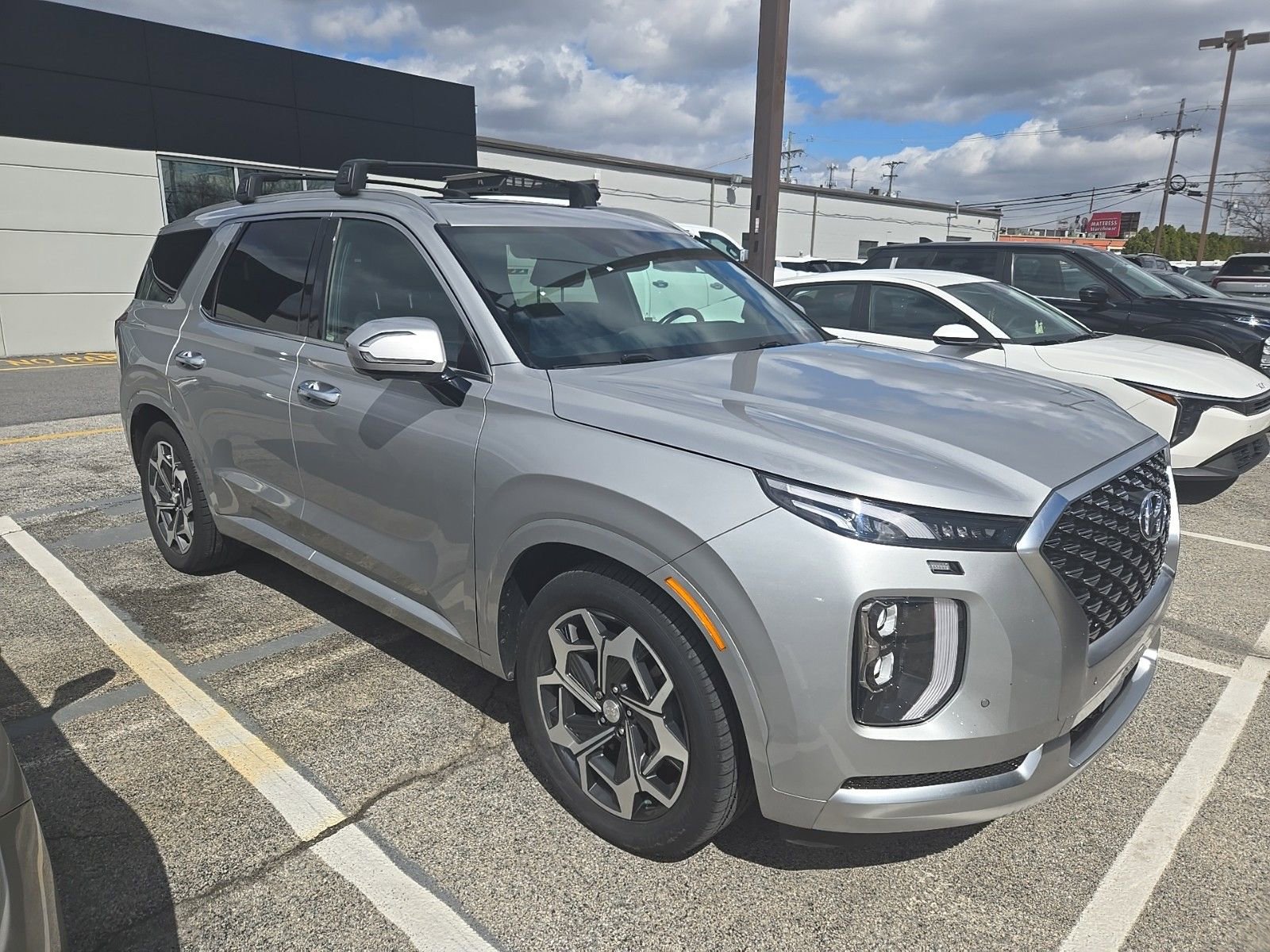 Used 2021 Hyundai Palisade Calligraphy image 3