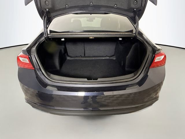 Used 2023 Chevrolet Malibu RS FWD image 25