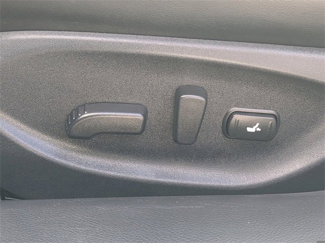Used 2022 INFINITI Q50 Sensory image 19