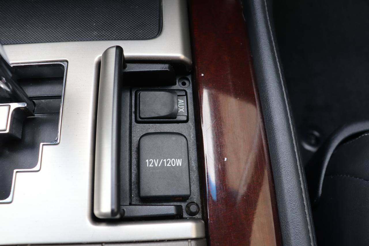 Used 2015 Lexus LX 570 4WD image 72