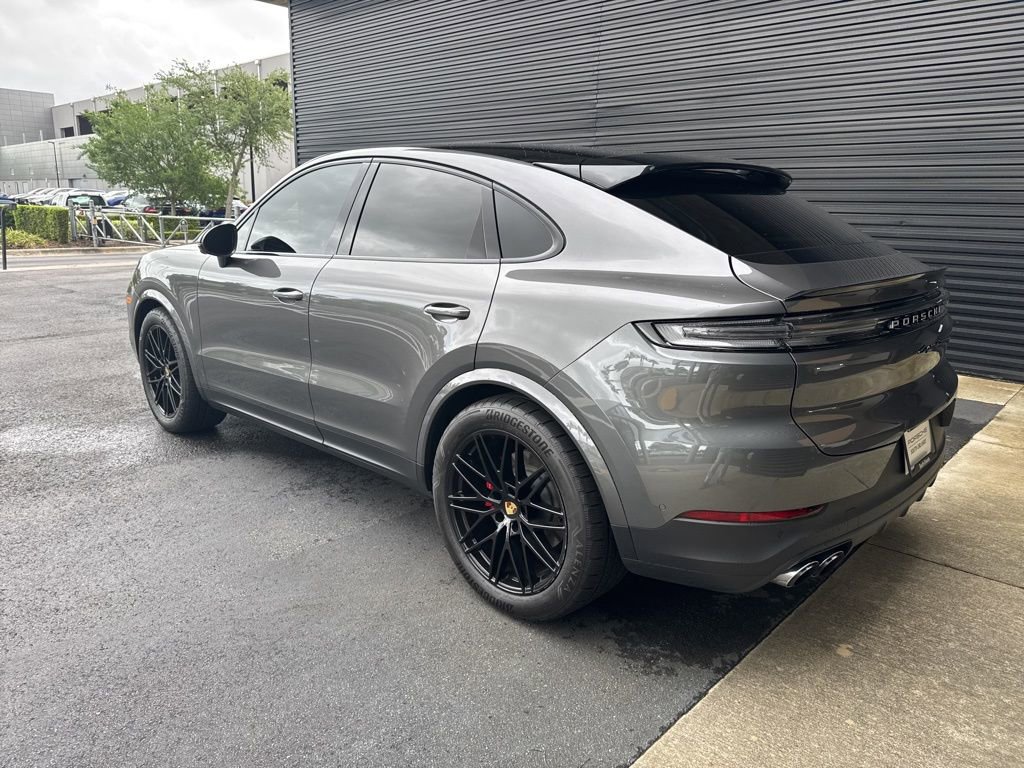 Certified 2024 Porsche Cayenne S AWD/4WD image 3
