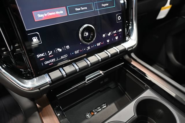 New 2026 GMC Yukon Denali w/ Denali Reserve Package AWD/4WD image 20