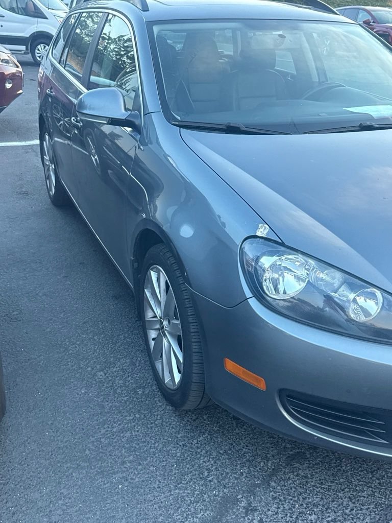 Used 2012 Volkswagen Jetta TDI FWD image 2