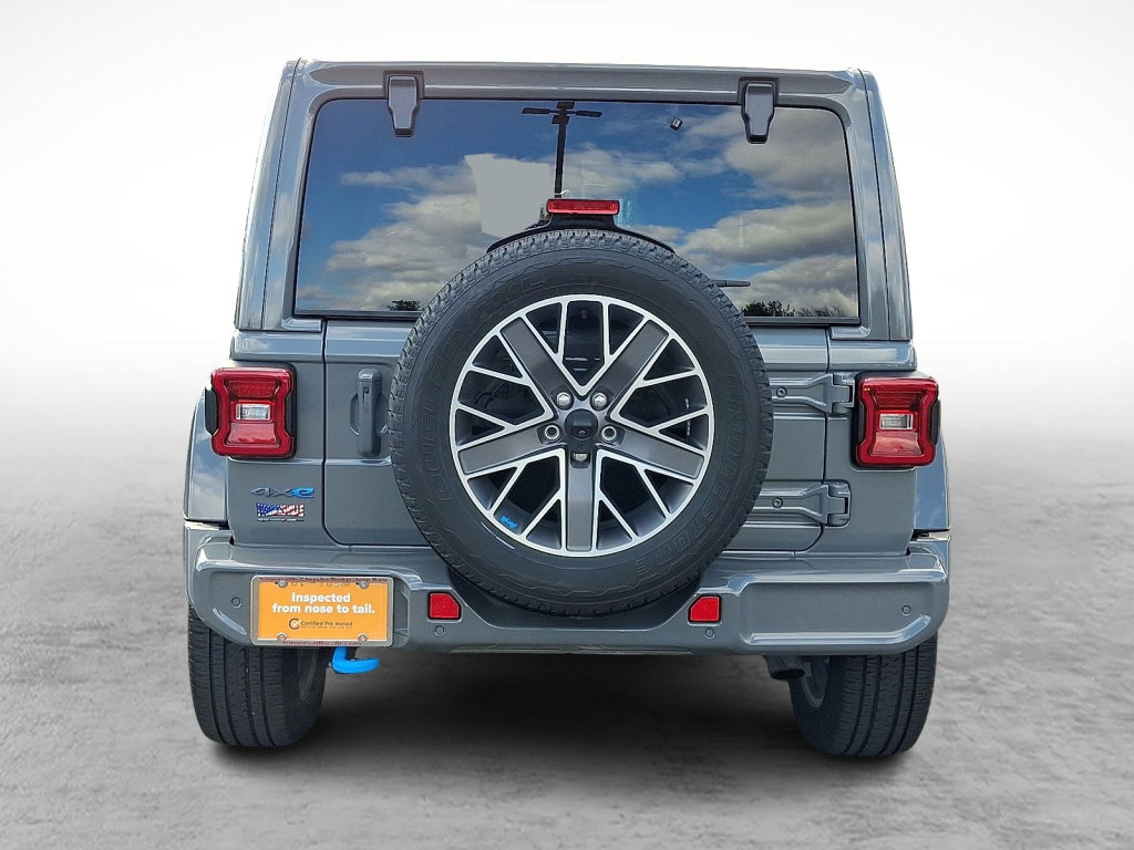 Used 2023 Jeep Wrangler Unlimited Sahara image 4