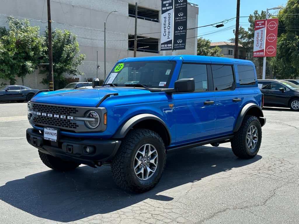 Used 2025 Ford Bronco Badlands AWD/4WD image 2