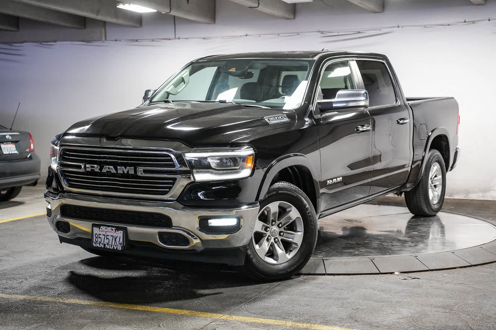 Used 2022 RAM 1500 Laramie RWD image 1