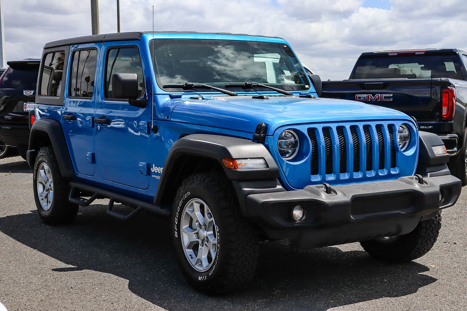 Used 2021 Jeep Wrangler Unlimited Sport AWD/4WD image 3