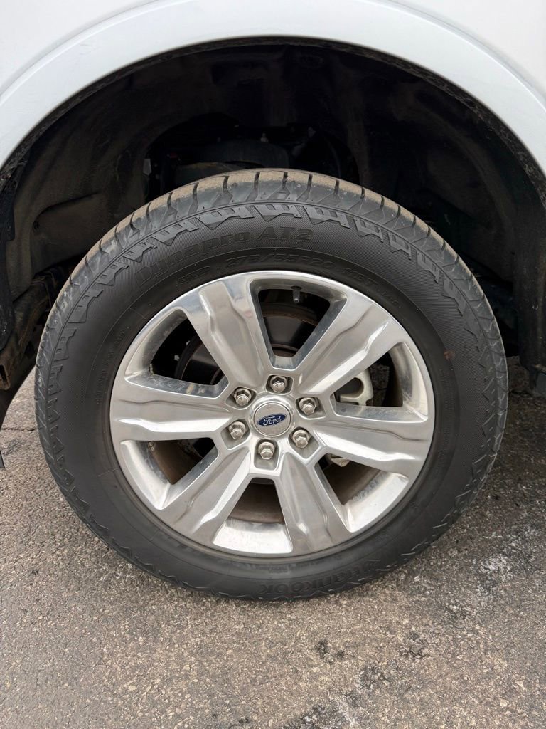 Used 2020 Ford F150 Platinum w/ Equipment Group 701A Luxury image 6