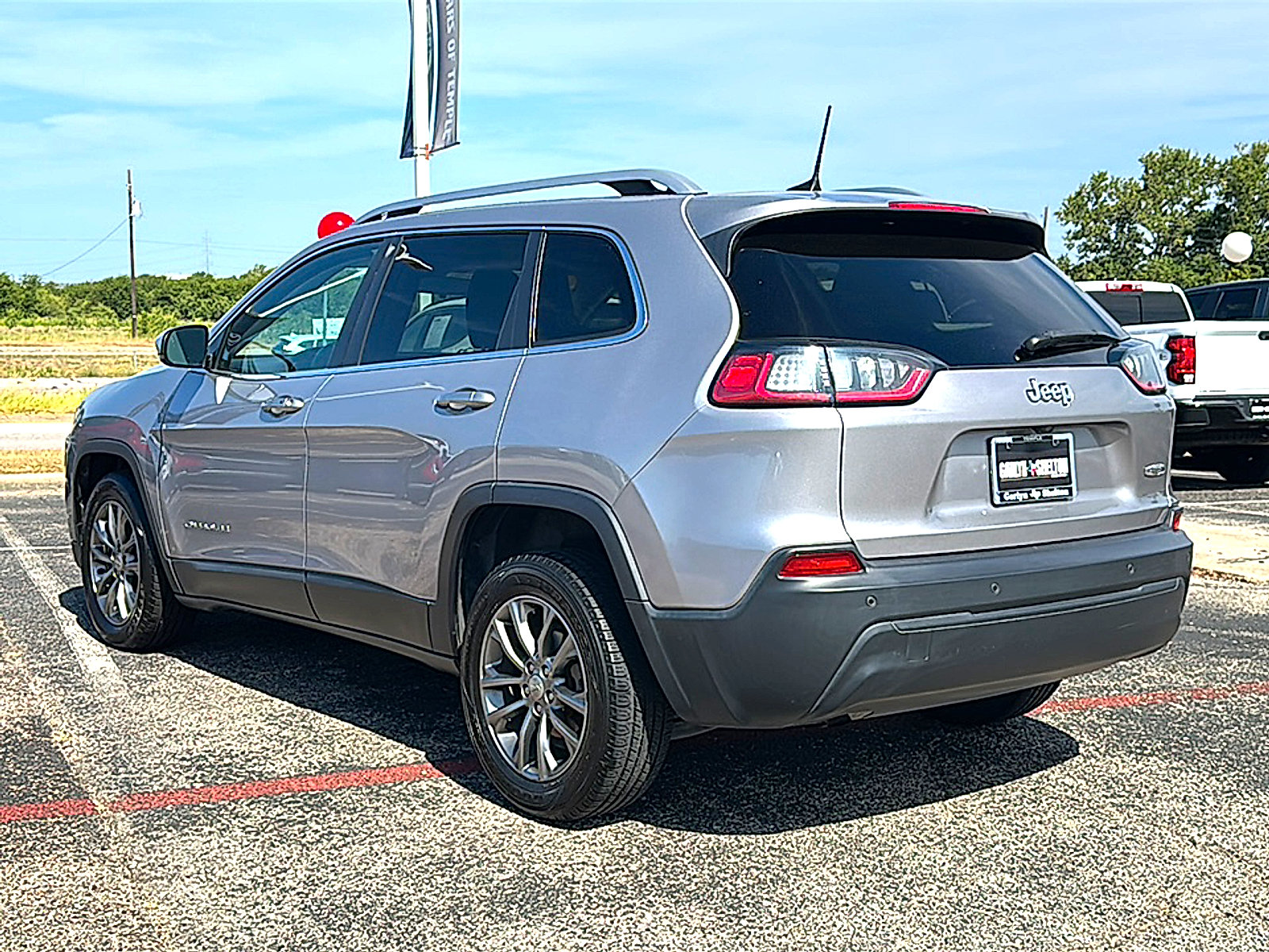 Used 2020 Jeep Cherokee Latitude Plus FWD image 6