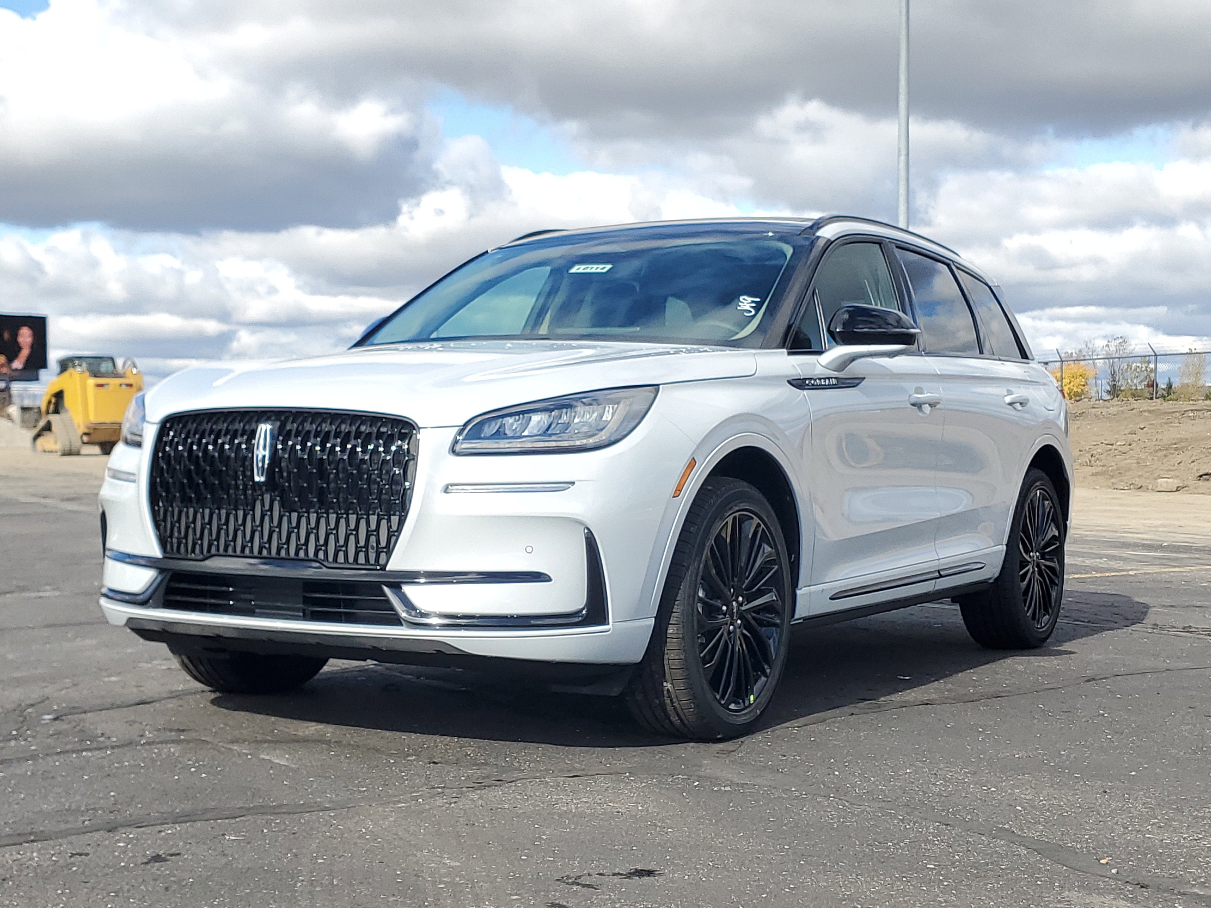 New 2026 Lincoln Corsair Premiere image 2