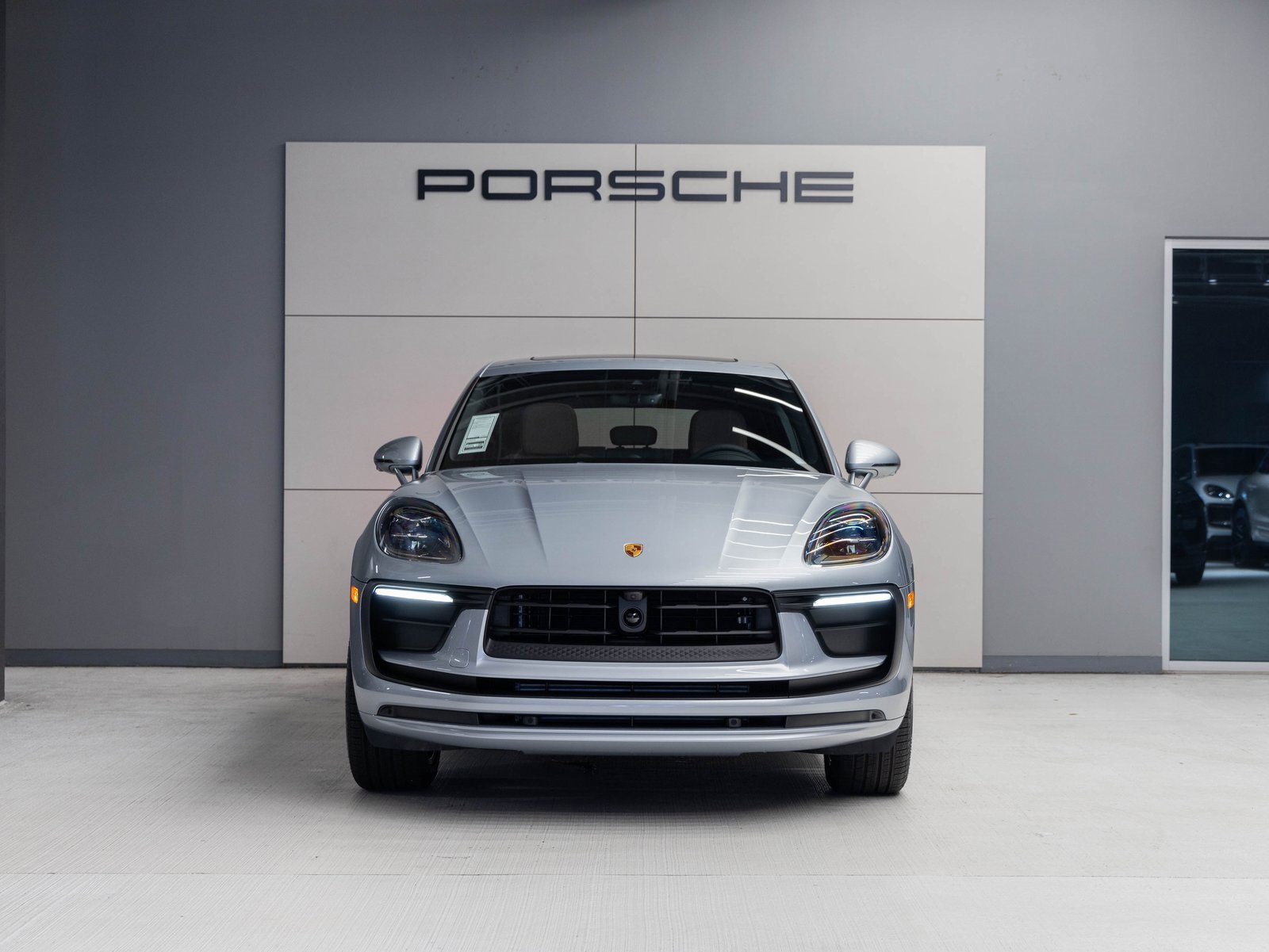 New 2026 Porsche Macan image 10