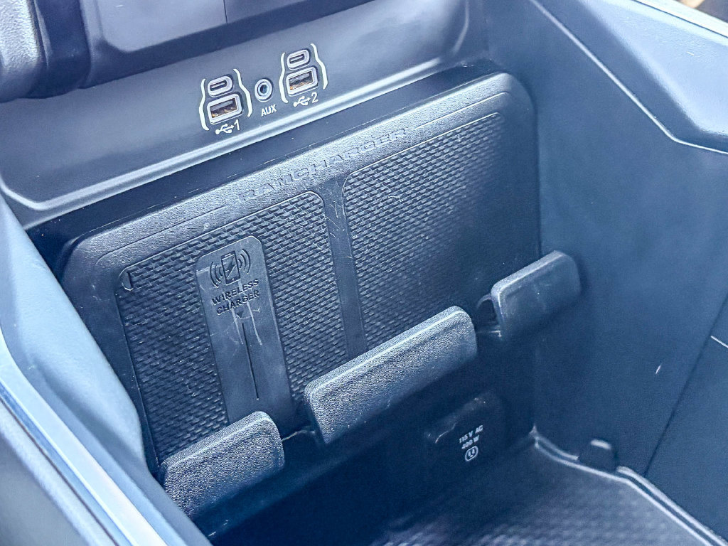 Used 2025 RAM 1500 Big Horn AWD/4WD image 39