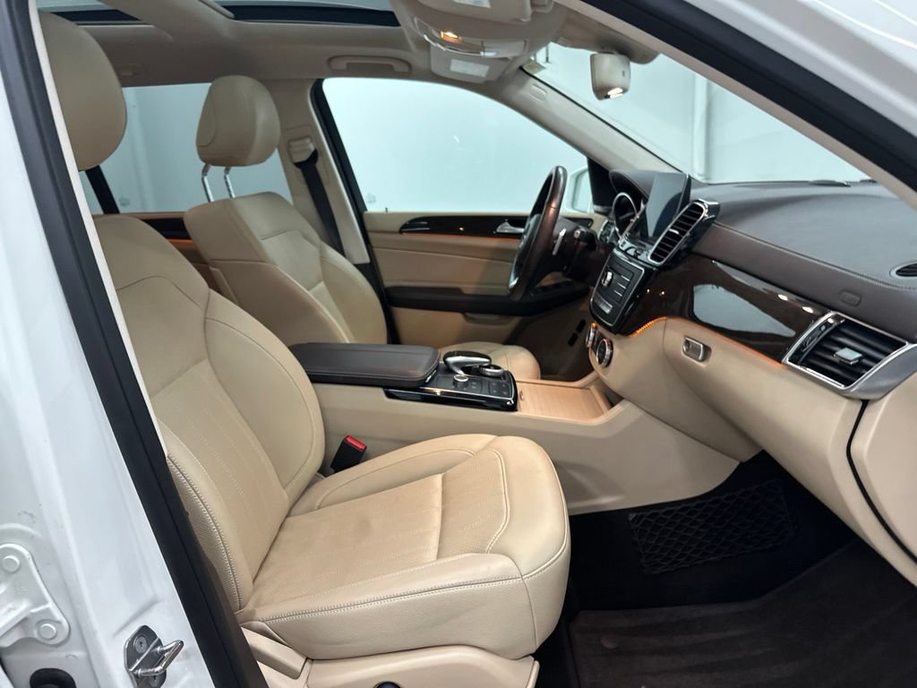 Used 2019 Mercedes-Benz GLS 450 4MATIC image 26