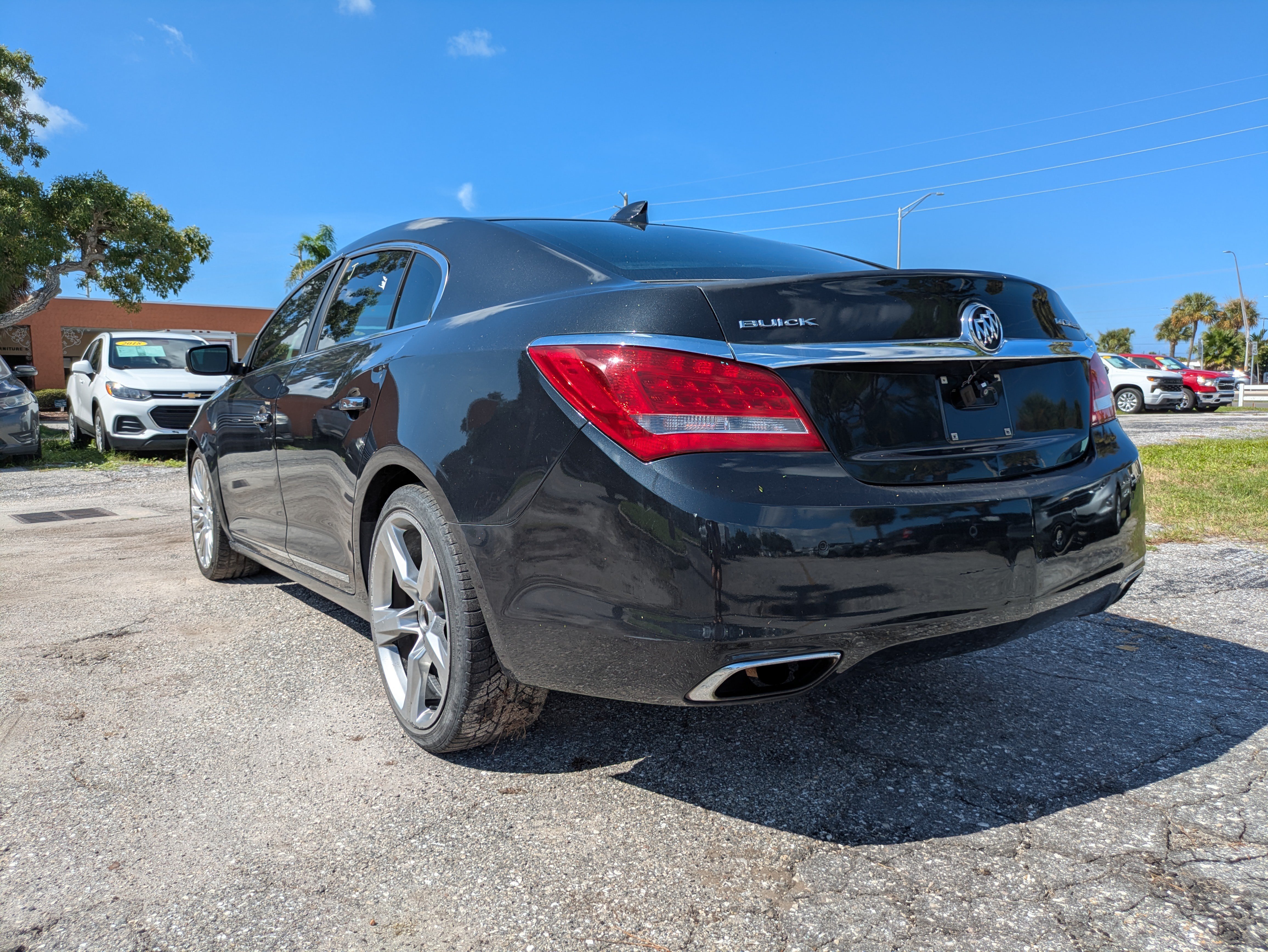 Used 2015 Buick LaCrosse Premium w/ Ultra Luxury Package FWD image 6