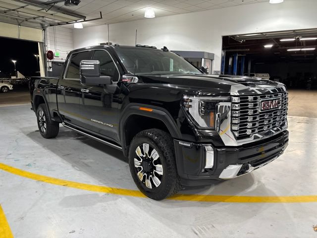 Used 2024 GMC Sierra 2500 Denali w/ Denali Reserve Package AWD/4WD image 9