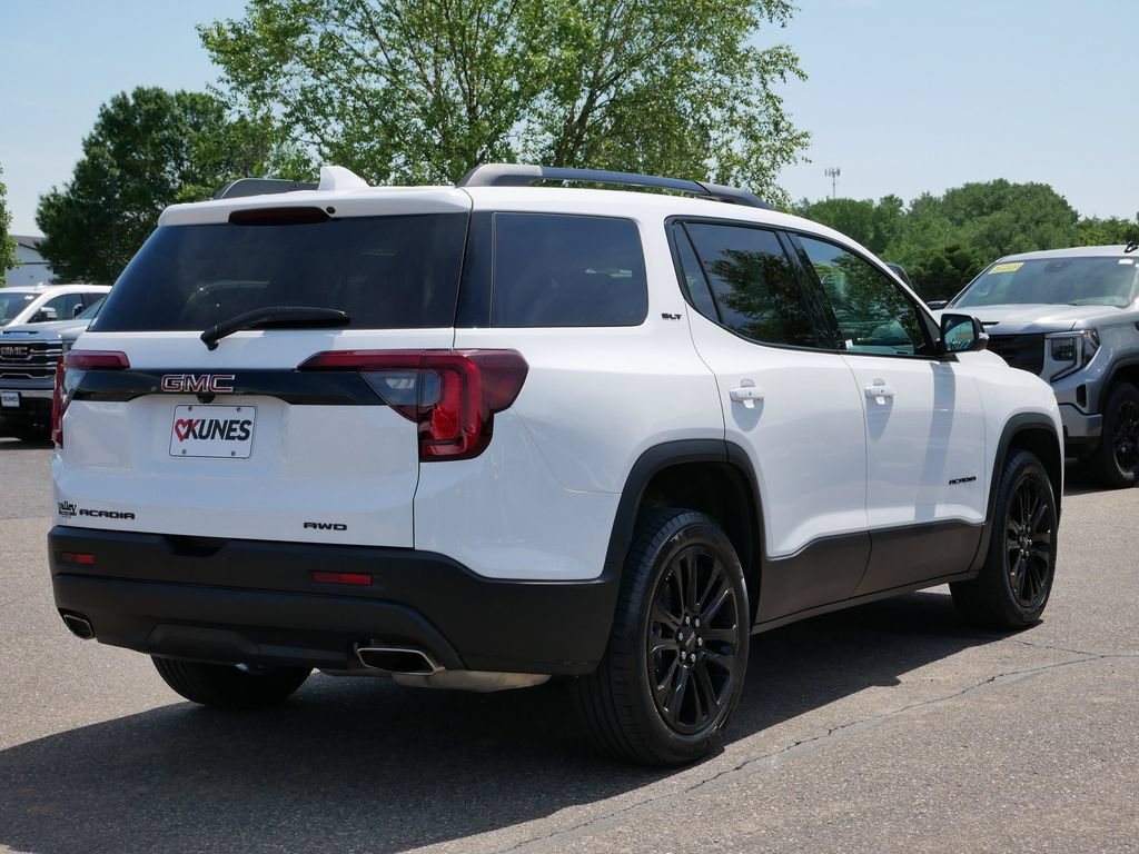 Used 2023 GMC Acadia SLT w/ Elevation Edition AWD/4WD image 10