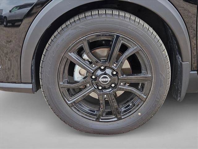 Used 2023 Nissan Kicks SR w/ SR Premium Package image 15