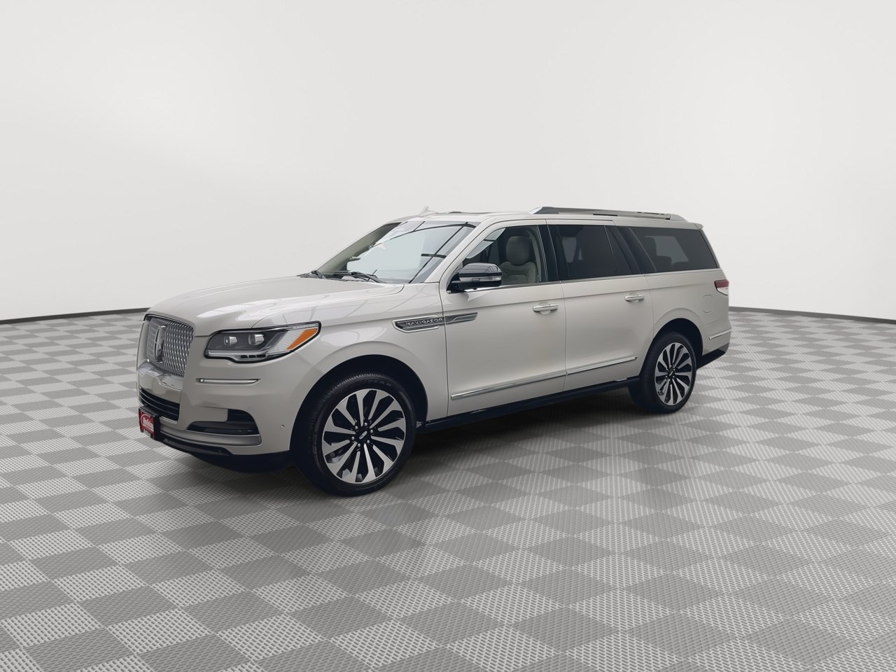 Used 2023 Lincoln Navigator L Reserve AWD/4WD image 40