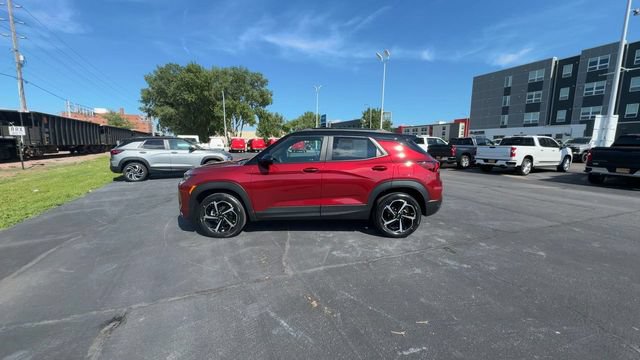 Used 2022 Chevrolet TrailBlazer RS w/ Sun and Liftgate Package AWD/4WD image 5