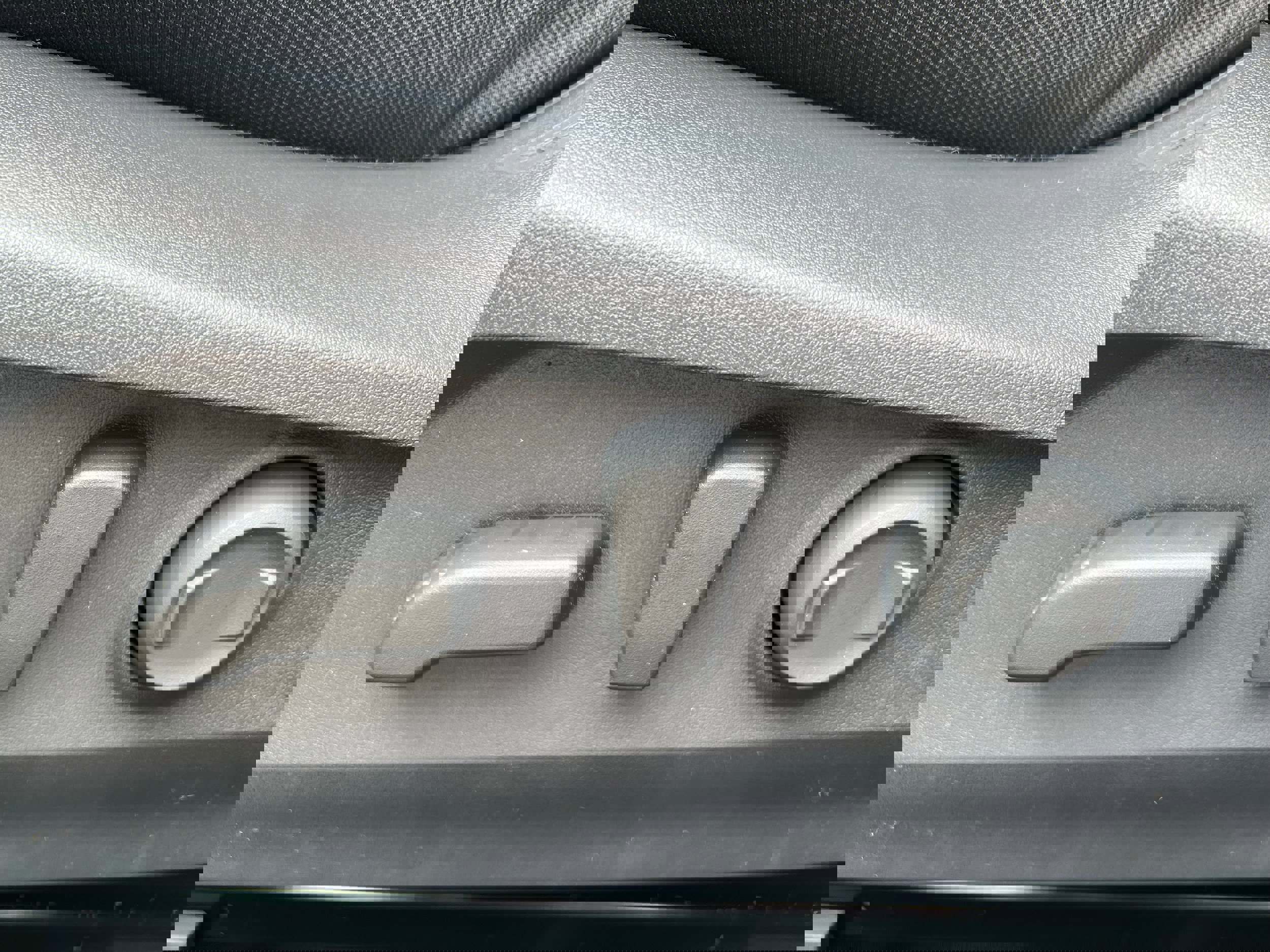 Certified 2025 Subaru Outback Premium w/ Popular Package #1A image 19