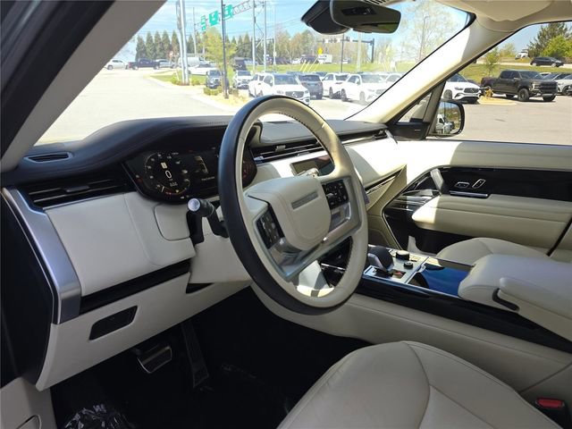 Used 2023 Land Rover Range Rover SE image 24